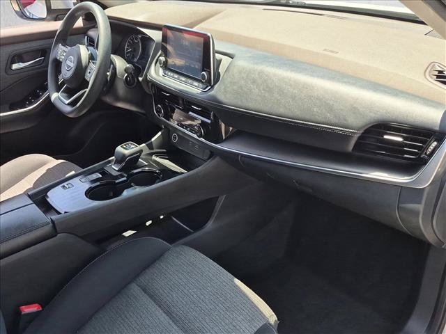 Used 2022 Nissan Rogue SV FWD image 21