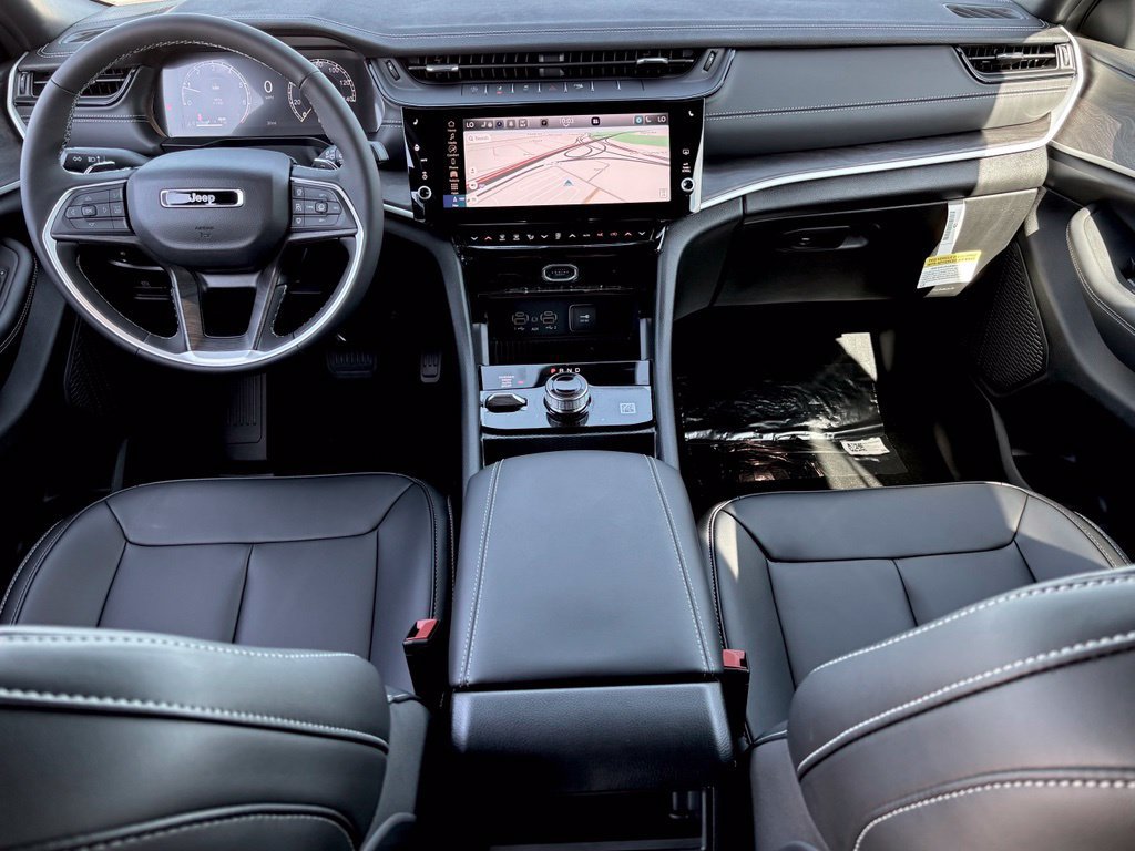 New 2027 Jeep Grand Cherokee Limited AWD/4WD image 21