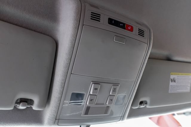 Used 2021 Volkswagen Tiguan SEL FWD image 25
