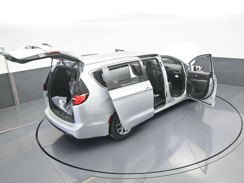 New 2026 Chrysler Voyager LX FWD image 65