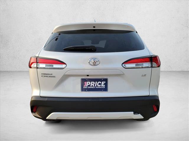Used 2024 Toyota Corolla Cross LE FWD image 6