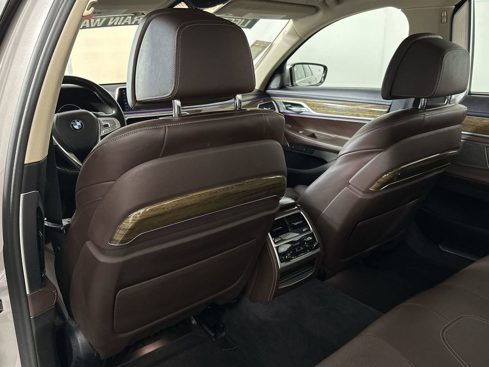 Used 2019 BMW 750i xDrive w/ Executive Package image 24