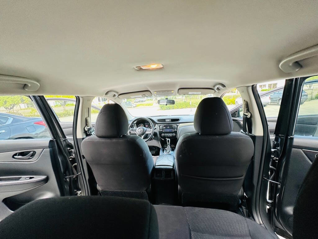 Used 2019 Nissan Rogue Sport S FWD image 22