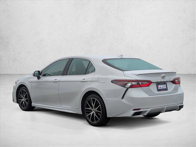 Used 2024 Toyota Camry SE image 7