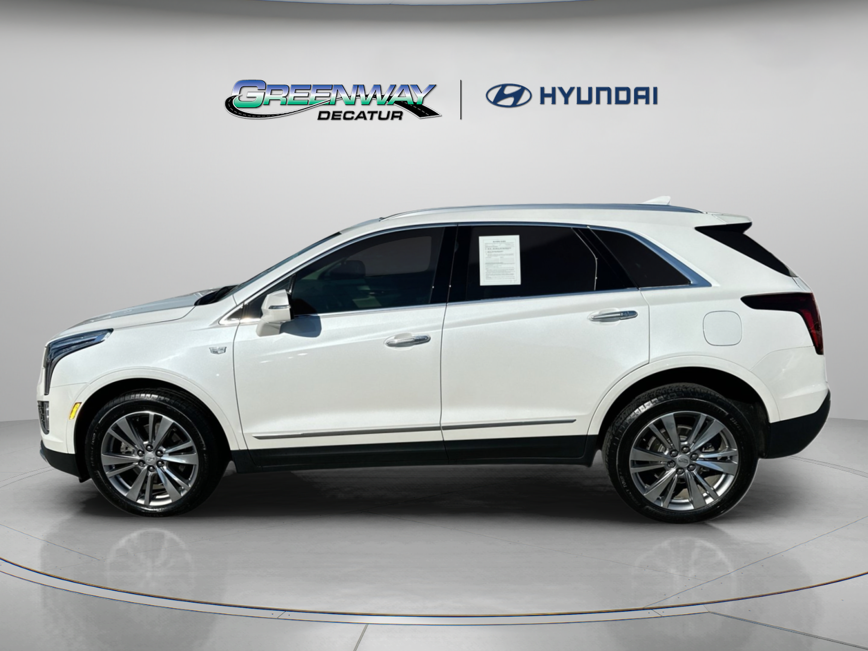 Used 2023 Cadillac XT5 Premium Luxury FWD image 5