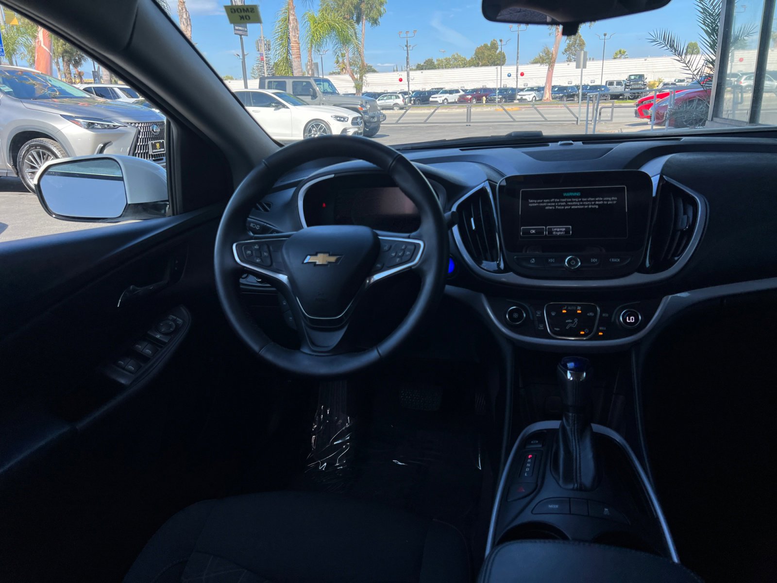 Used 2017 Chevrolet Volt LT FWD image 23