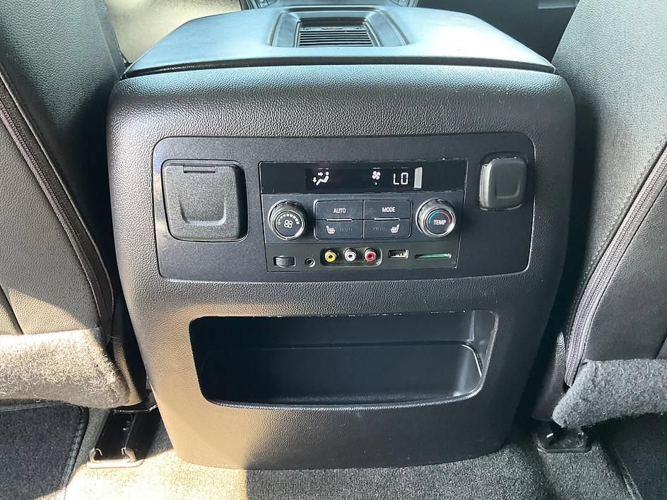 Used 2016 Chevrolet Tahoe LT AWD/4WD image 31