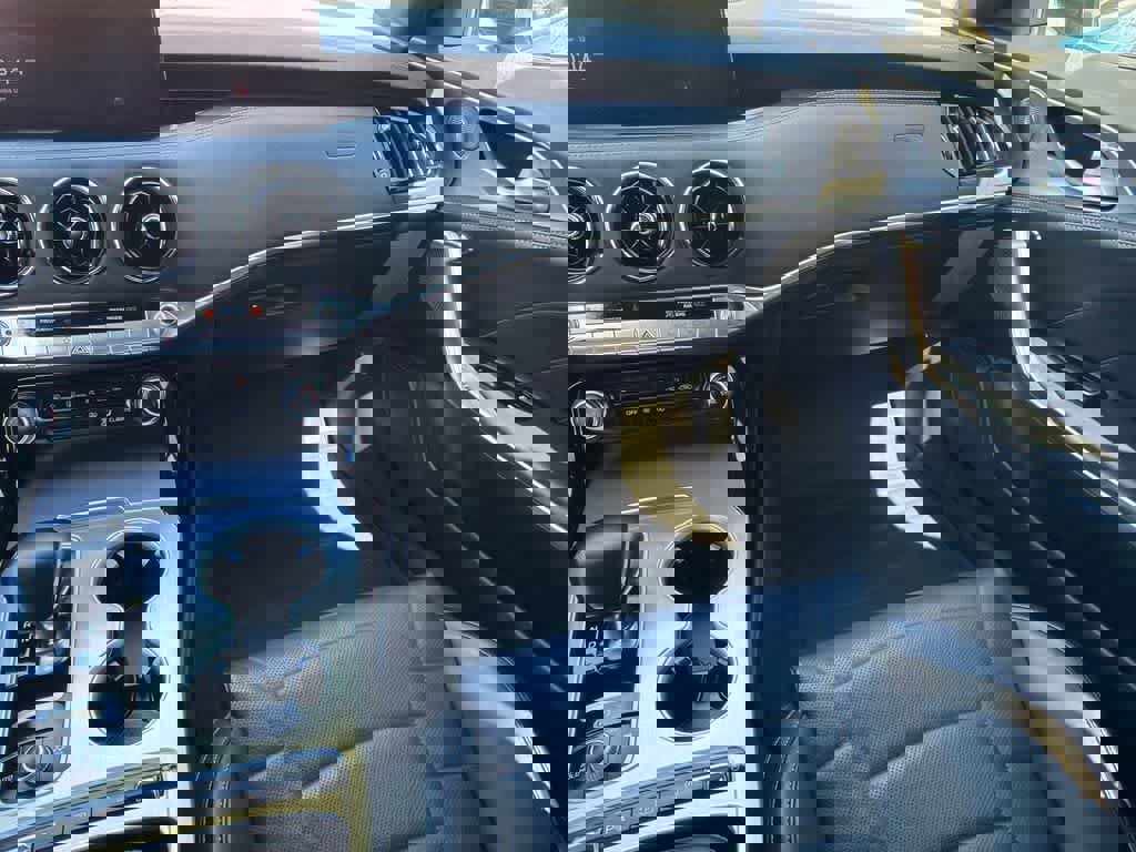 Used 2022 Kia Stinger GT2 image 21