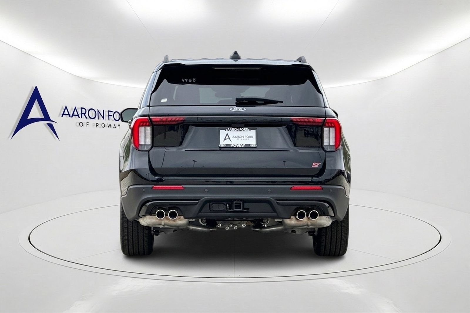 New 2025 Ford Explorer ST-Line w/ Premium Package RWD image 4