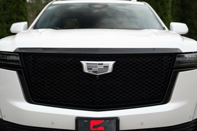 Used 2022 Cadillac Escalade ESV Sport w/ Touring Package image 15