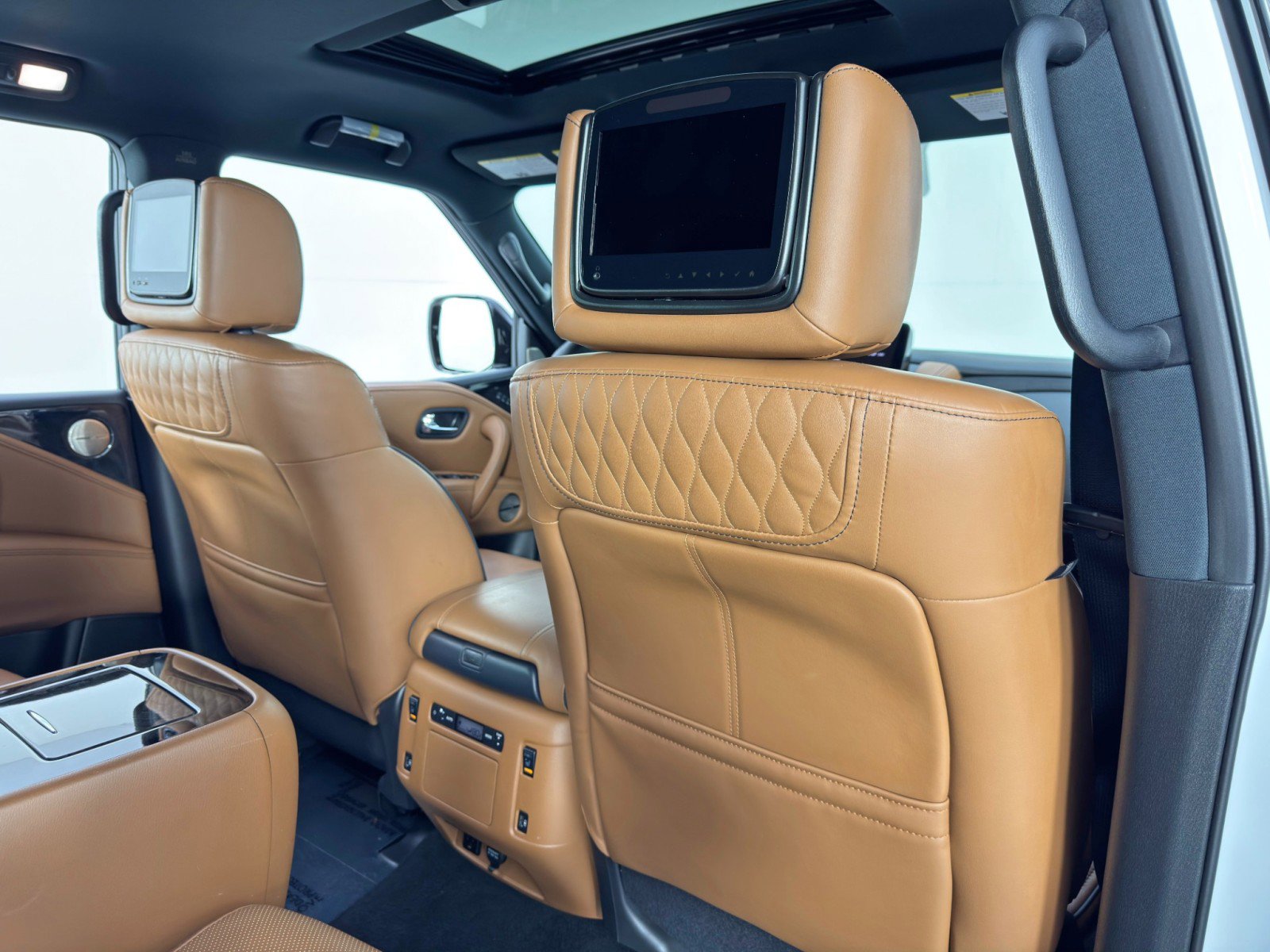 Used 2023 INFINITI QX80 Sensory w/ Cargo Package image 42