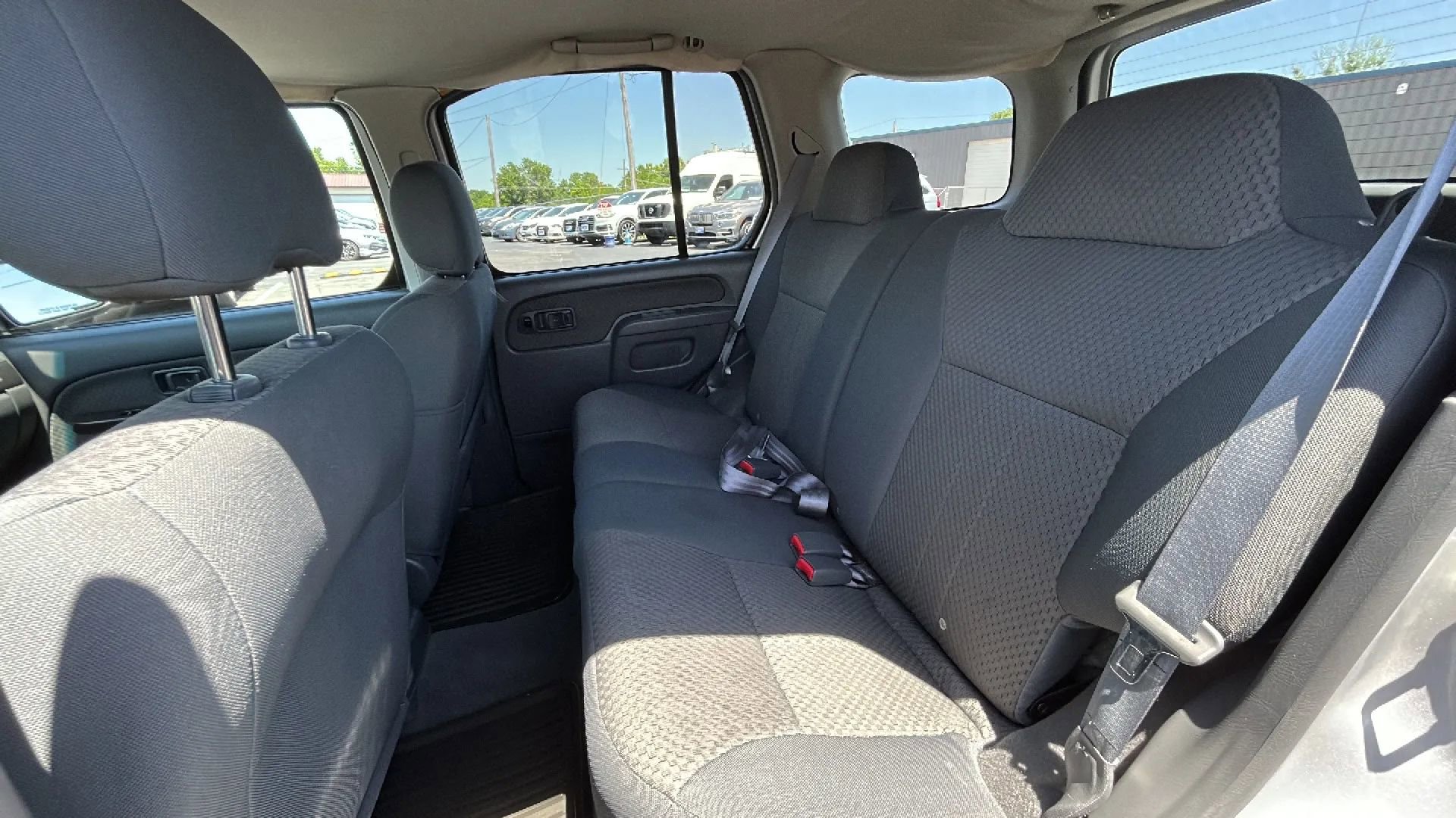 Used 2004 Nissan Xterra XE RWD image 6