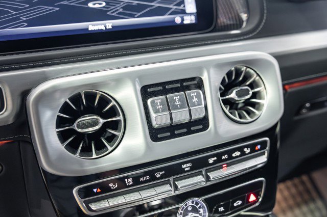 Used 2023 Mercedes-Benz G 550 image 38