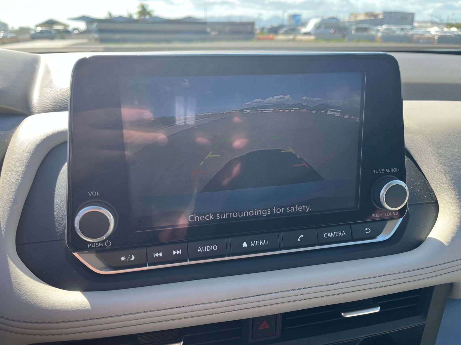Used 2025 Nissan Rogue SV FWD image 19