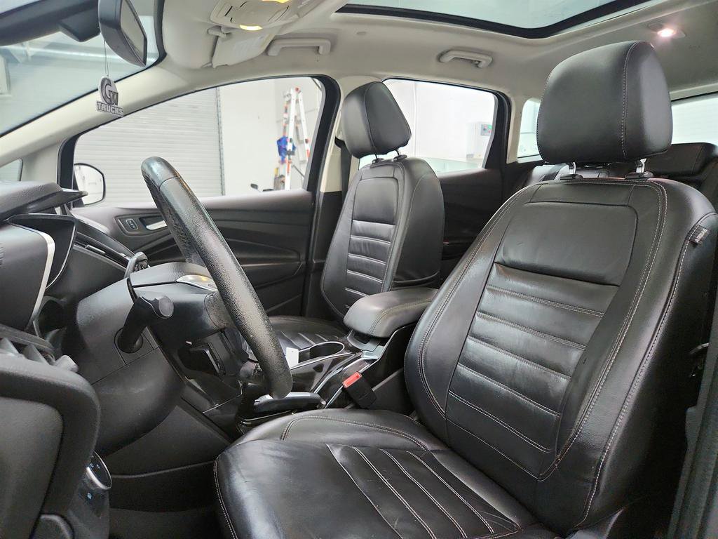 Used 2017 Ford C-MAX Titanium w/ Equipment Group 301A FWD image 14