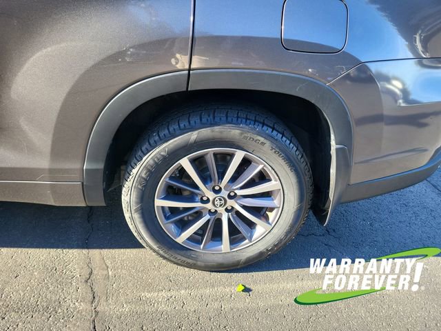 Used 2017 Toyota Highlander XLE image 22