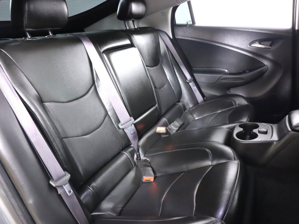 Used 2017 Chevrolet Volt LT w/ Comfort Package FWD image 40