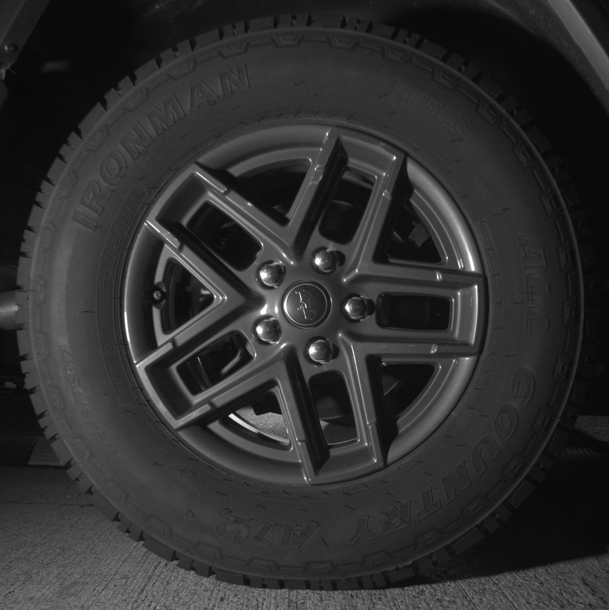 Used 2025 Jeep Wrangler Sport S AWD/4WD image 15