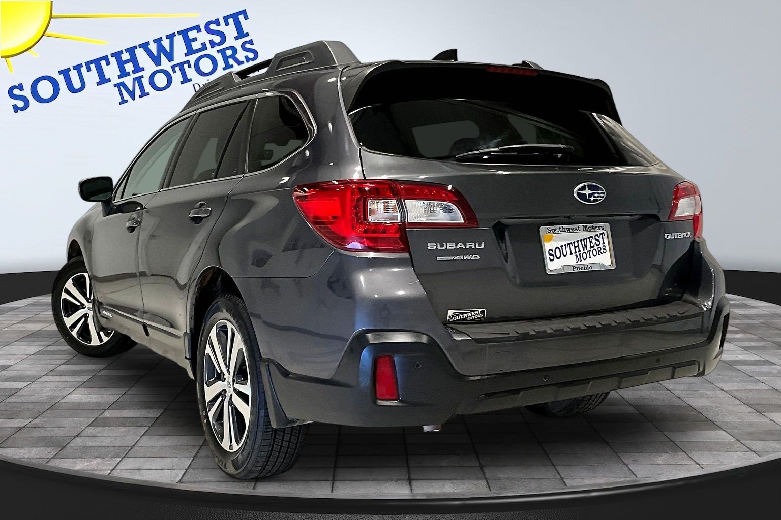 Used 2019 Subaru Outback 2.5i Limited AWD/4WD image 5