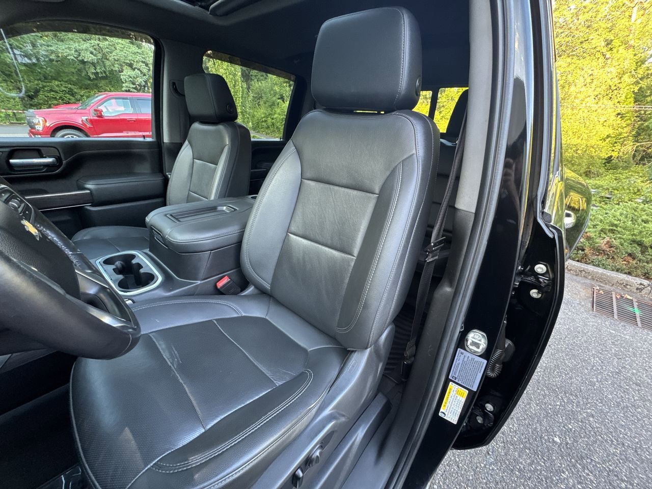 Used 2021 Chevrolet Silverado 3500 LTZ w/ LTZ Convenience Package image 13