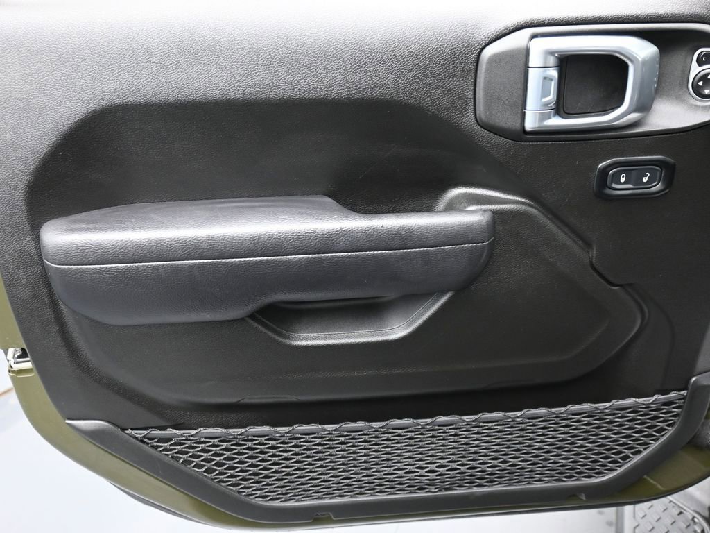 Certified 2024 Jeep Gladiator Sport image 9