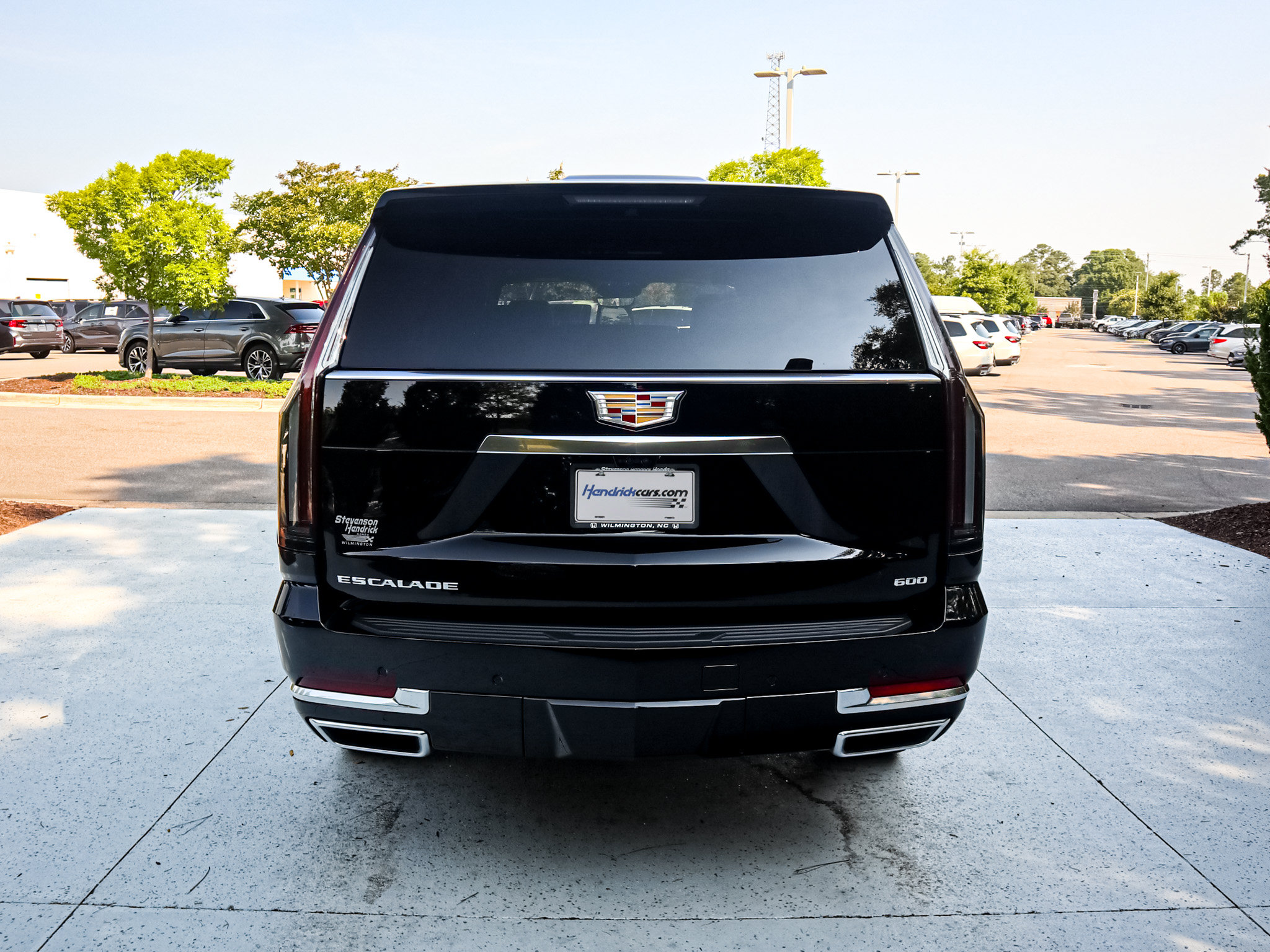 Used 2026 Cadillac Escalade ESV Luxury AWD/4WD image 9