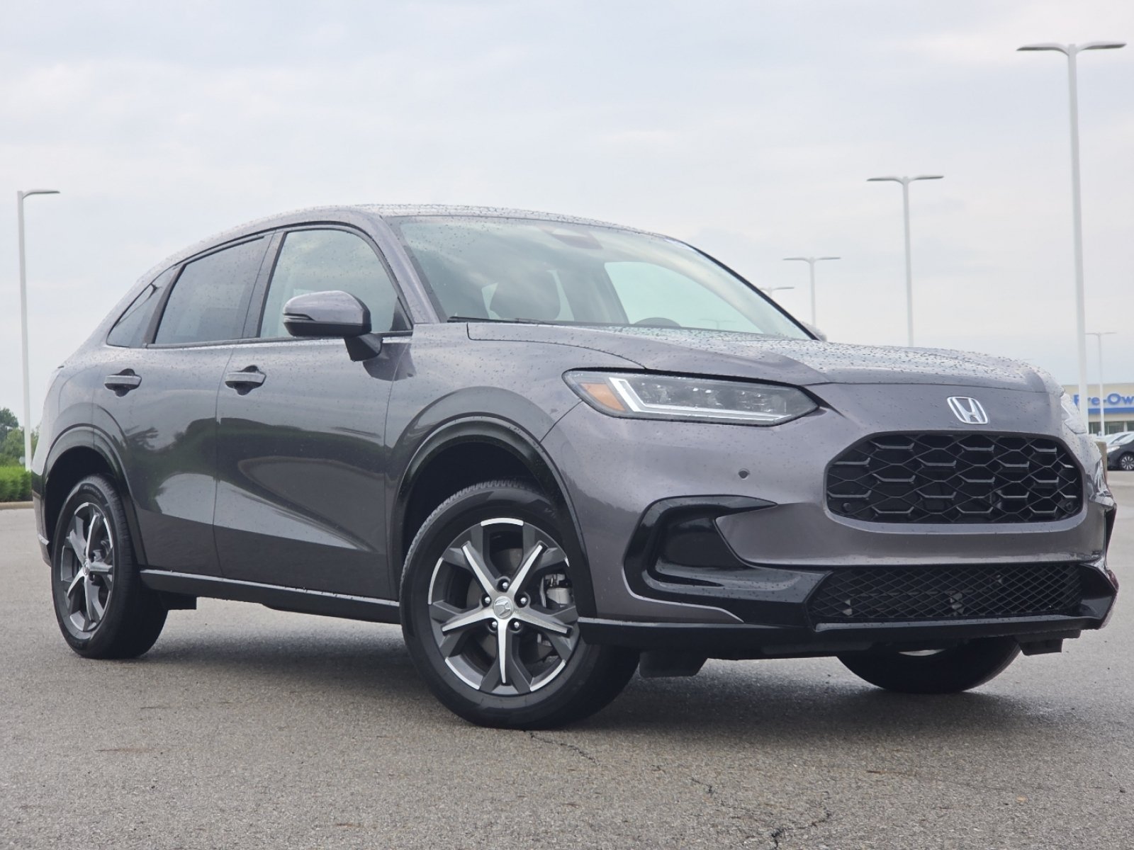 Used 2024 Honda HR-V EX-L image 2