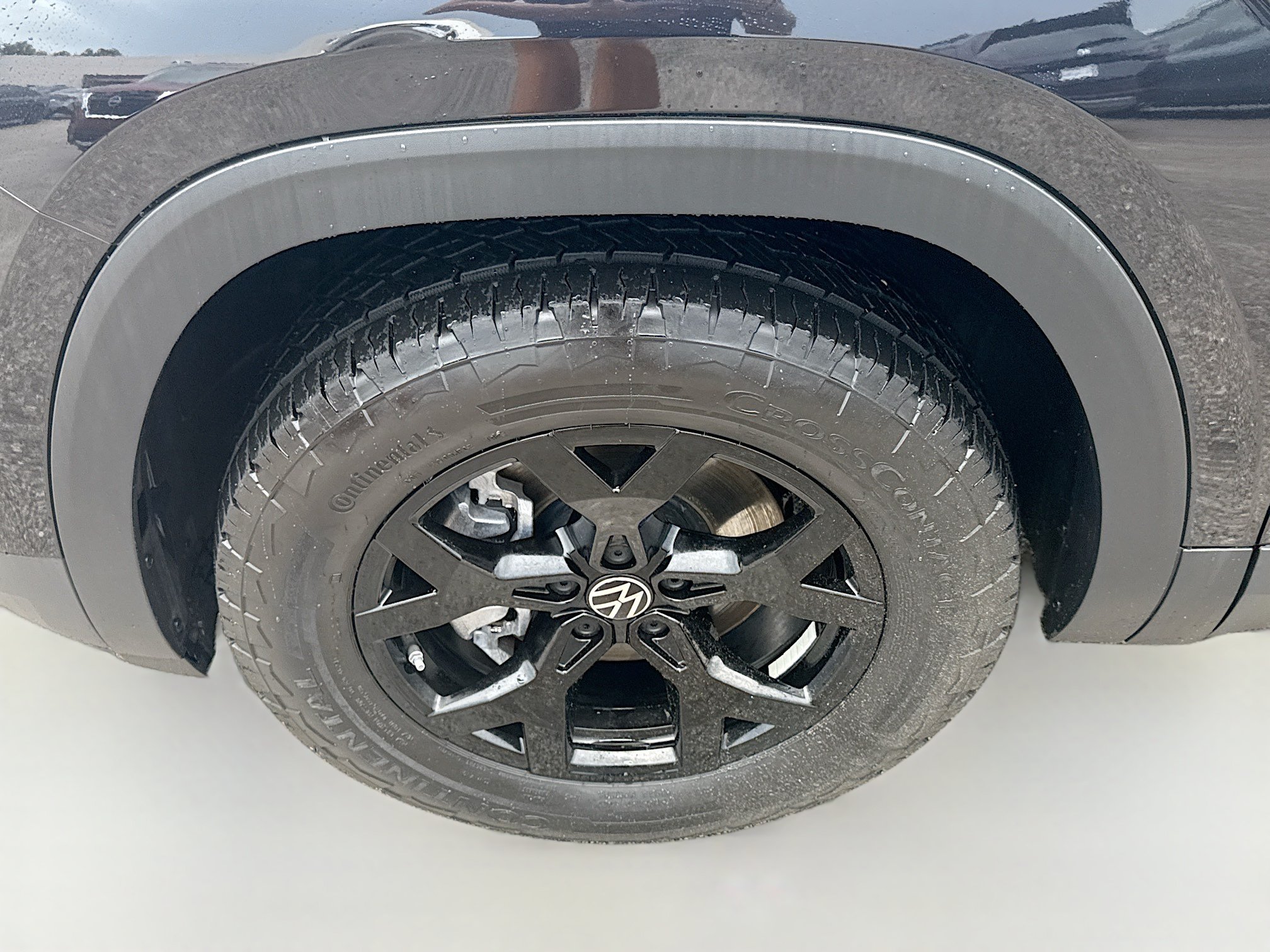 Certified 2026 Volkswagen Atlas Peak Edition AWD/4WD image 36
