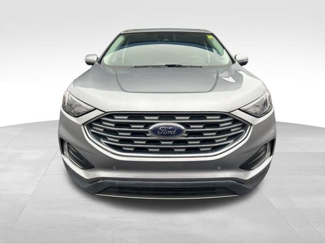 Used 2023 Ford Edge Titanium video 2
