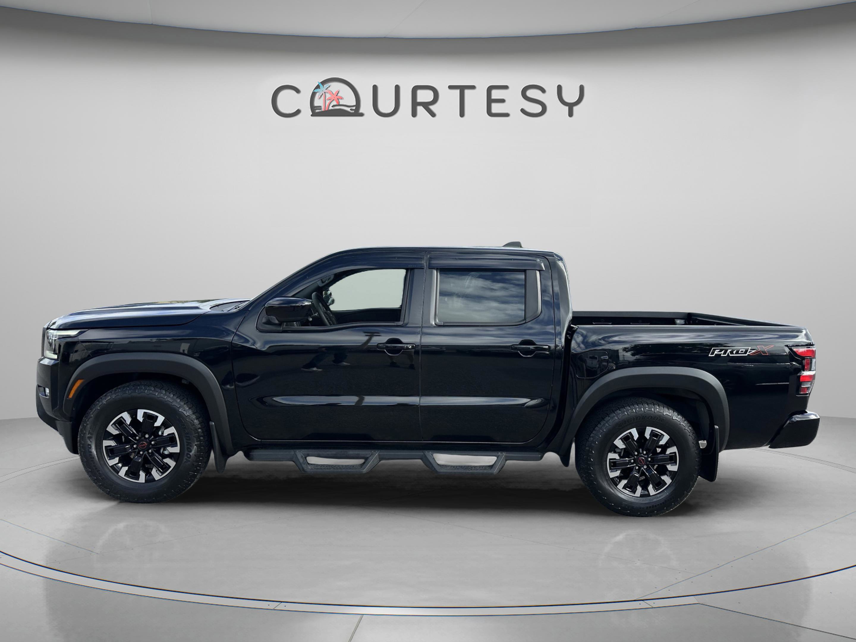 Certified 2024 Nissan Frontier Pro-X RWD image 2