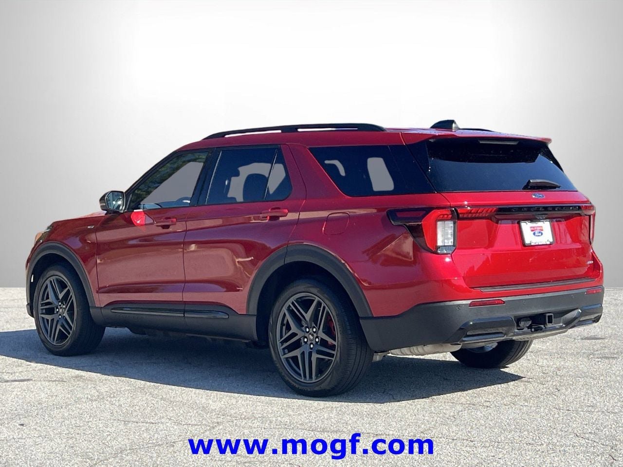 Certified 2025 Ford Explorer ST-Line w/ Premium Package AWD/4WD video 2