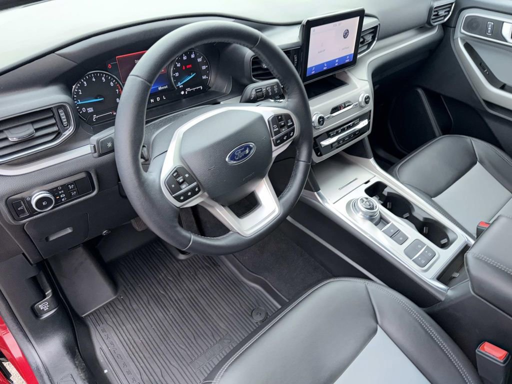 Certified 2023 Ford Explorer XLT w/ Equipment Group 202A image 8
