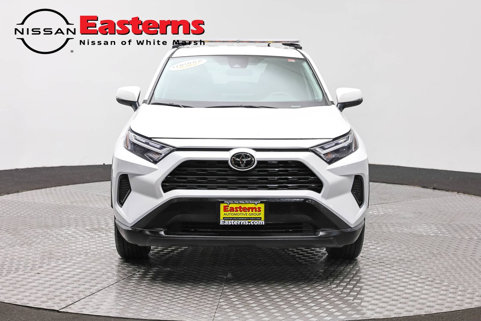 Used 2023 Toyota RAV4 LE AWD/4WD image 2