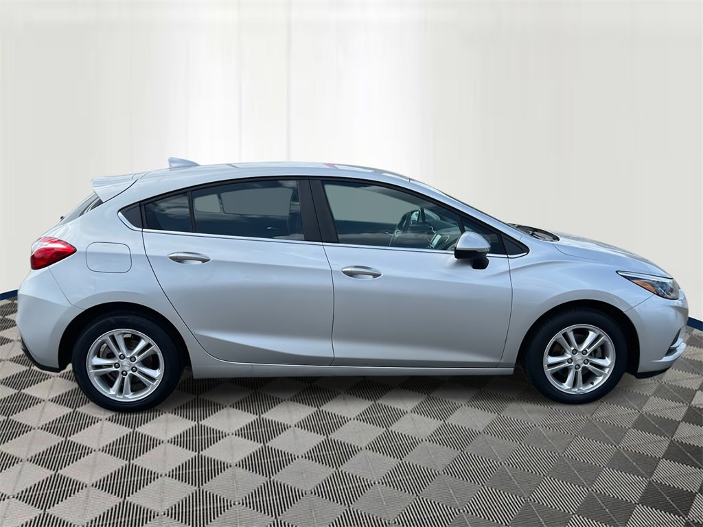 Used 2018 Chevrolet Cruze LT image 6
