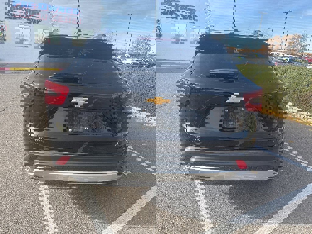 Certified 2025 Chevrolet Trax LT image 4