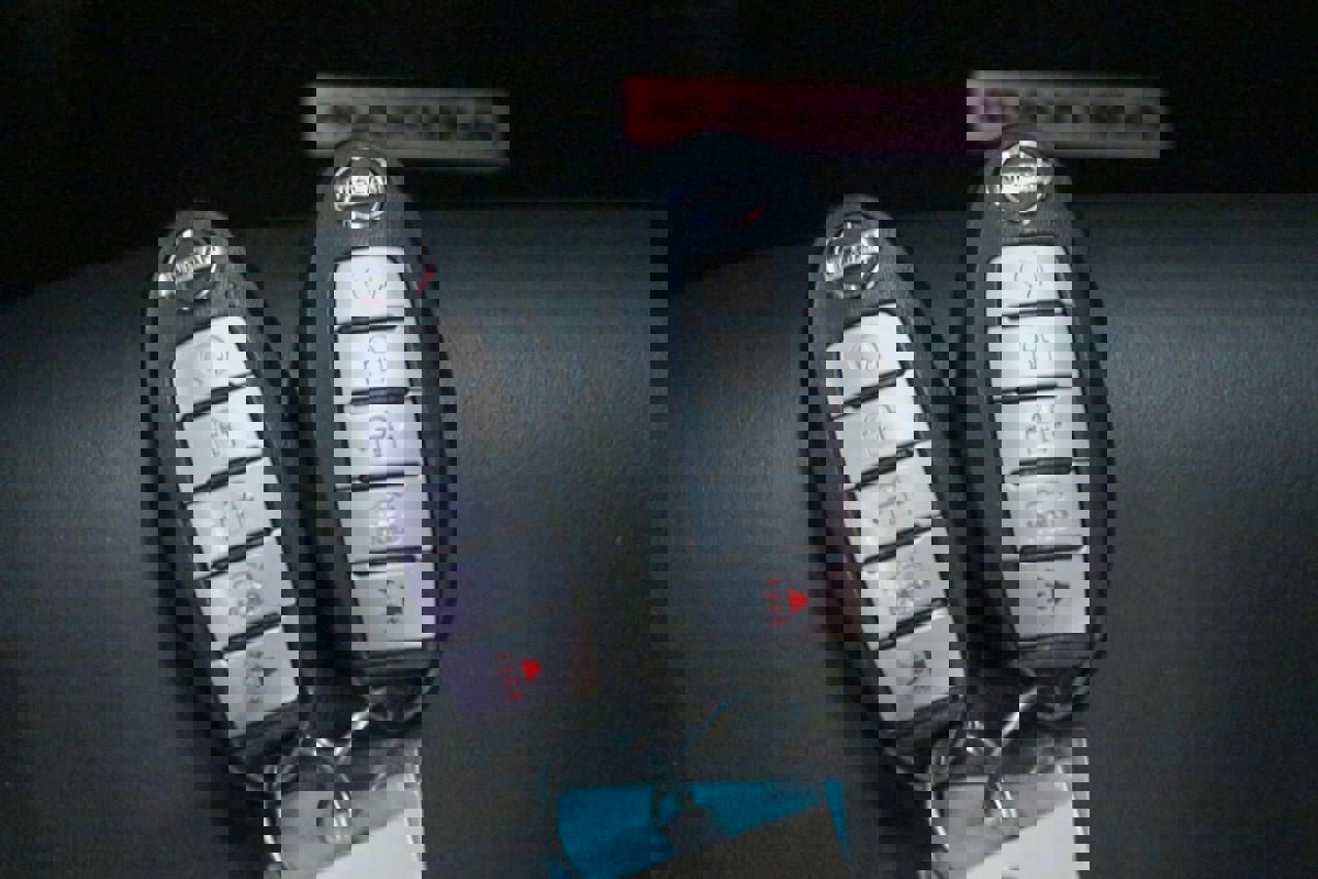 Used 2022 Nissan Maxima Platinum w/ Sport Mat Group image 22