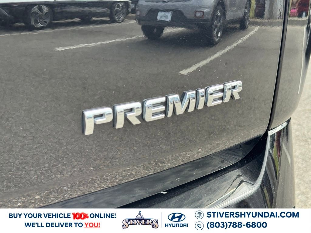 Used 2023 Chevrolet Traverse Premier image 16