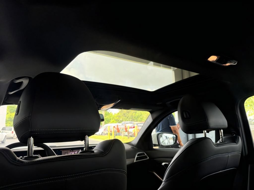Used 2026 BMW 330i Sedan RWD image 22
