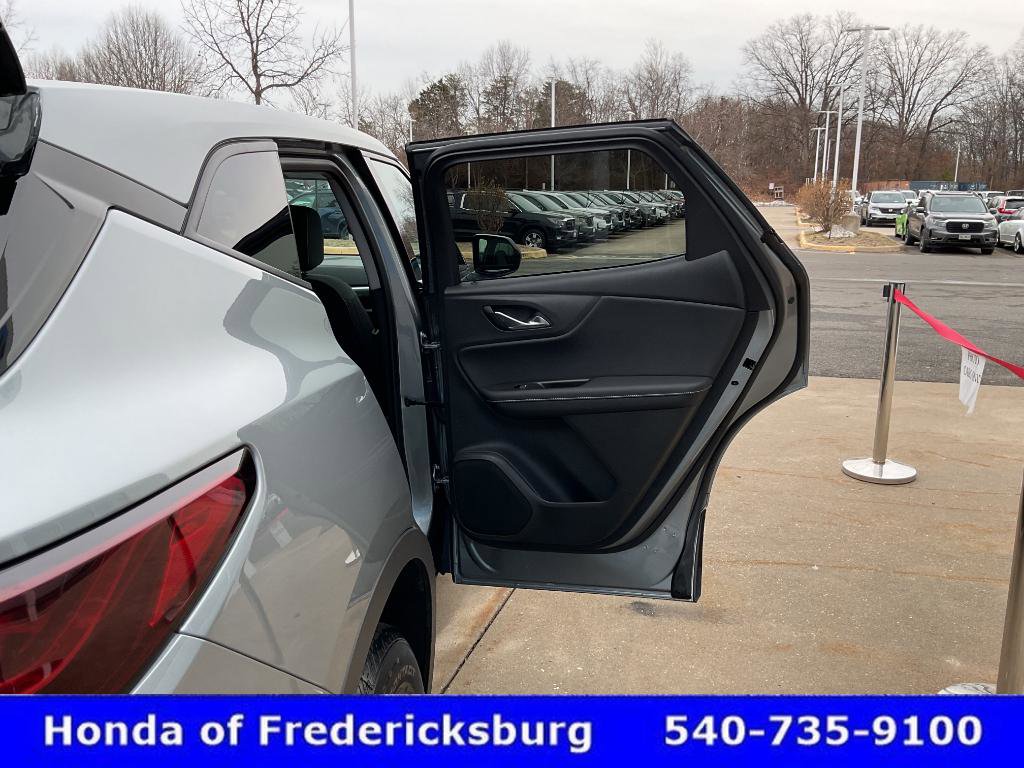 Used 2025 Chevrolet Blazer LT image 19