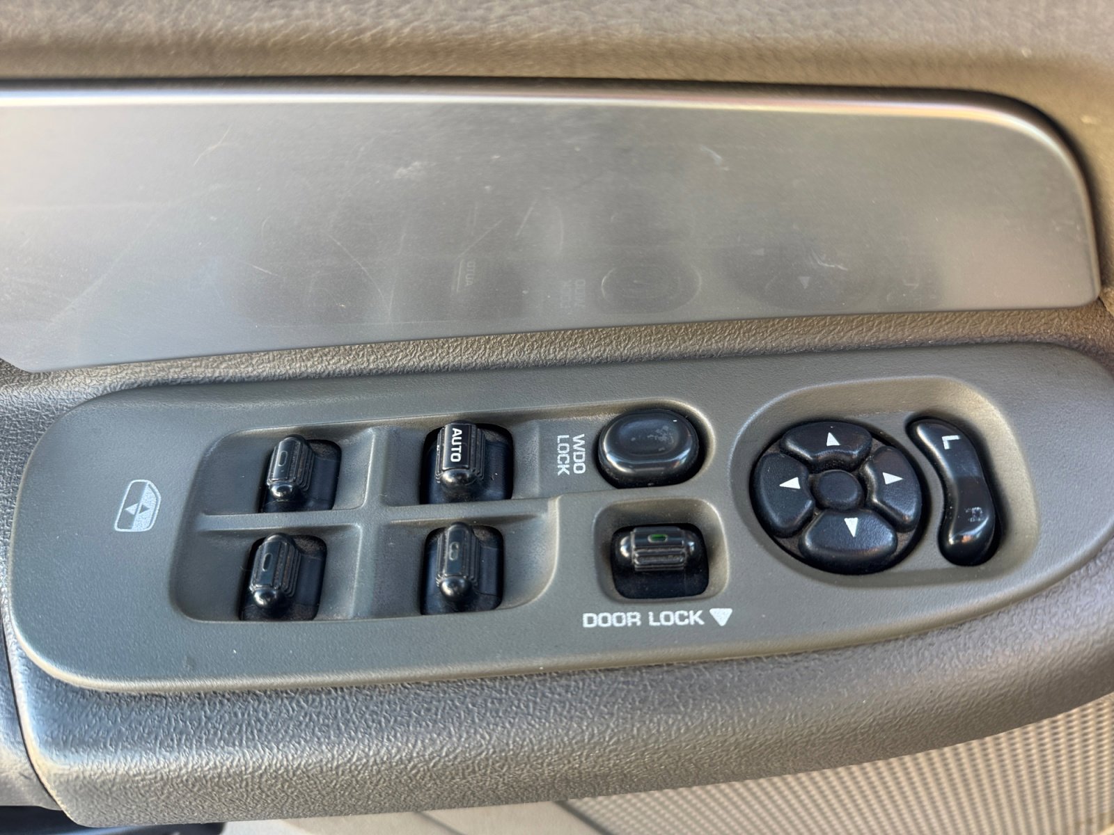 Used 2008 Dodge Ram 2500 Truck SXT image 13