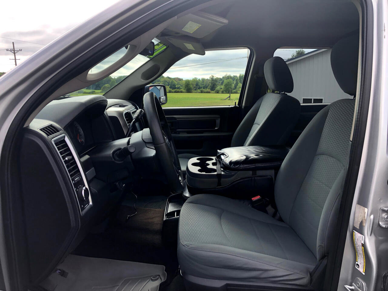 Used 2015 RAM 2500 SLT image 26