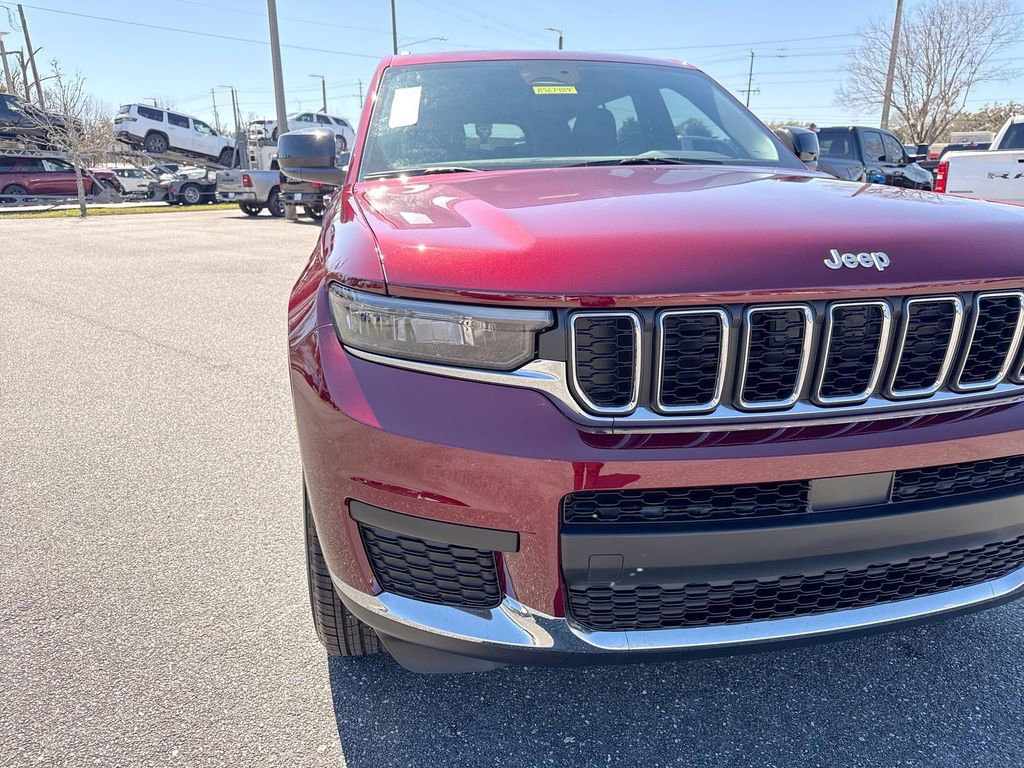 New 2026 Jeep Grand Cherokee L Laredo image 9