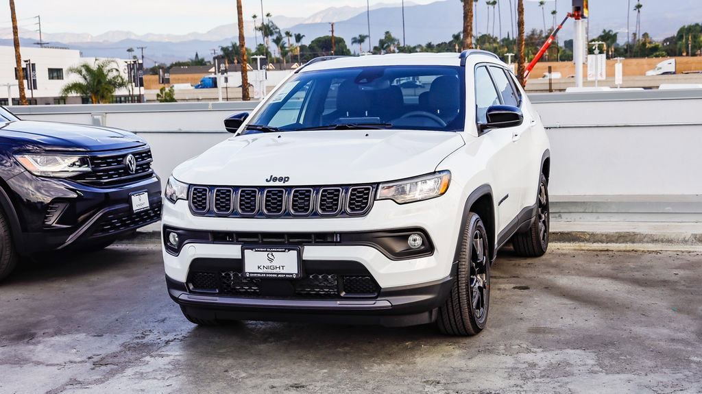 New 2026 Jeep Compass Latitude image 4
