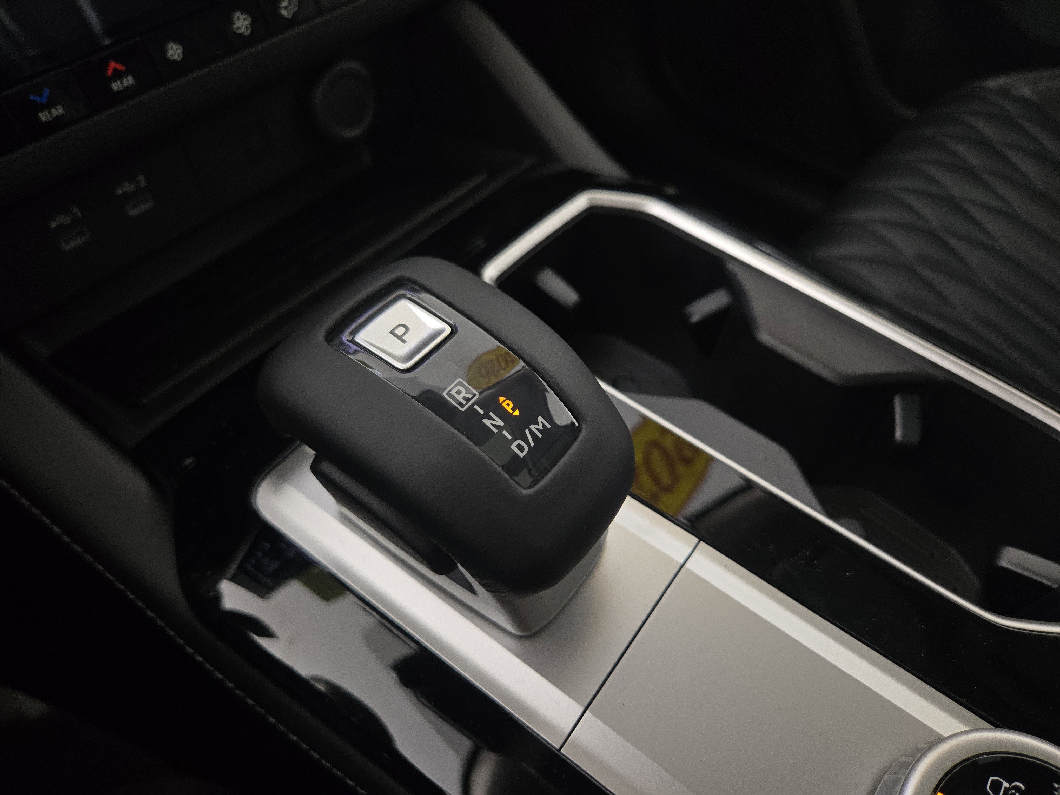 New 2026 Mitsubishi Outlander SEL image 24