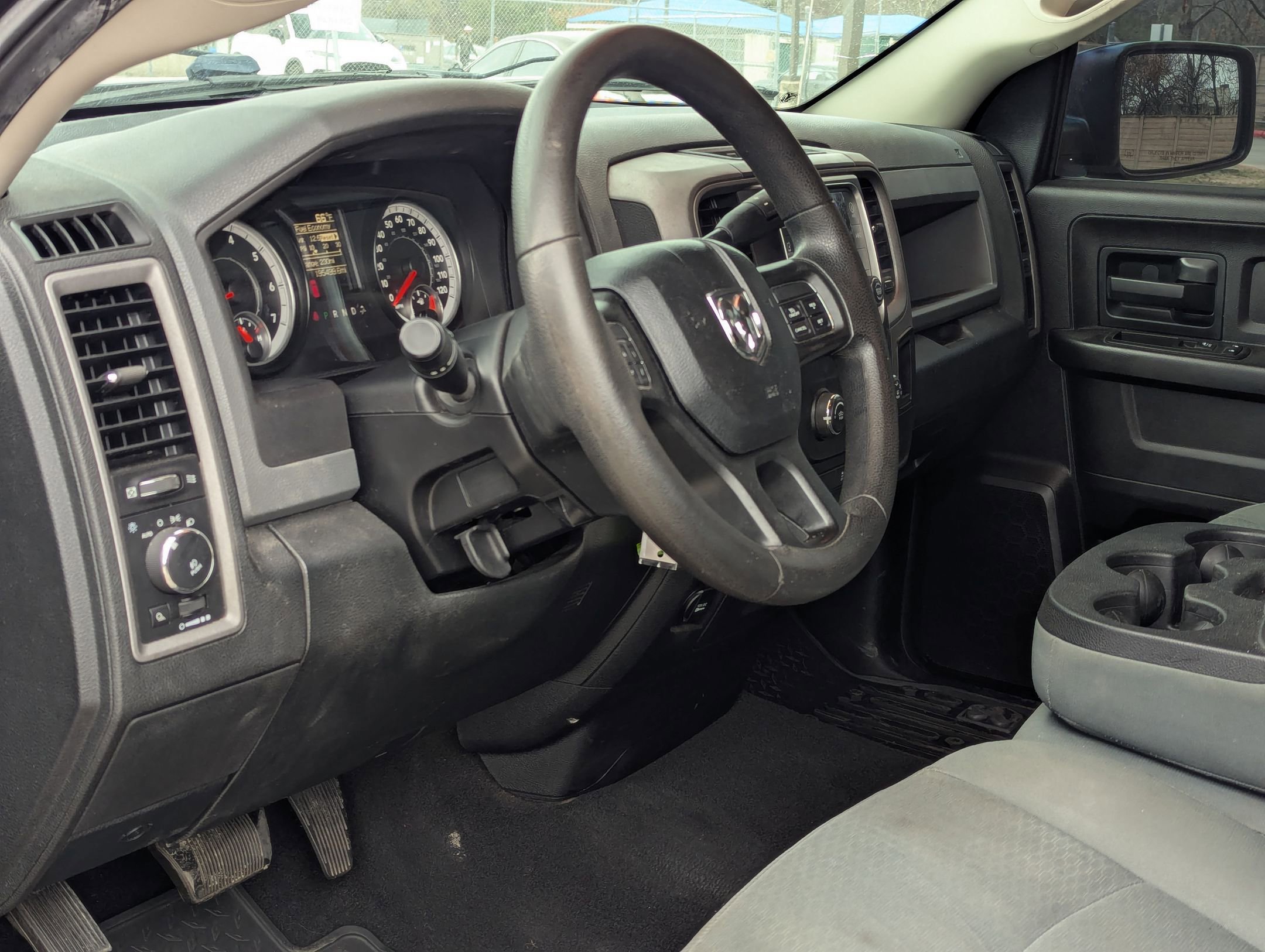 Used 2015 RAM 1500 Express image 12