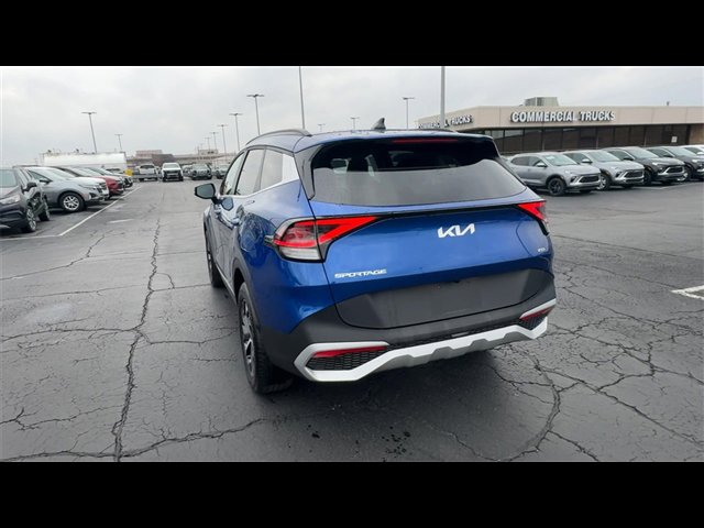 Used 2025 Kia Sportage EX w/ Premium Package image 7