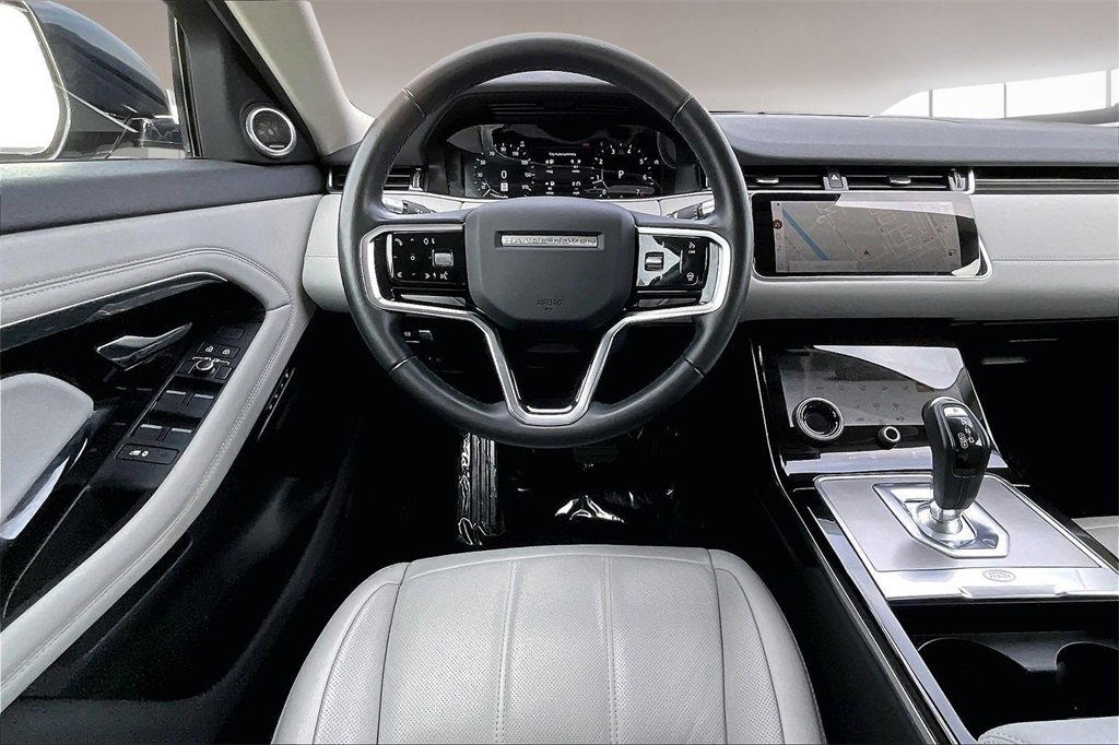 Used 2022 Land Rover Range Rover Evoque SE image 8