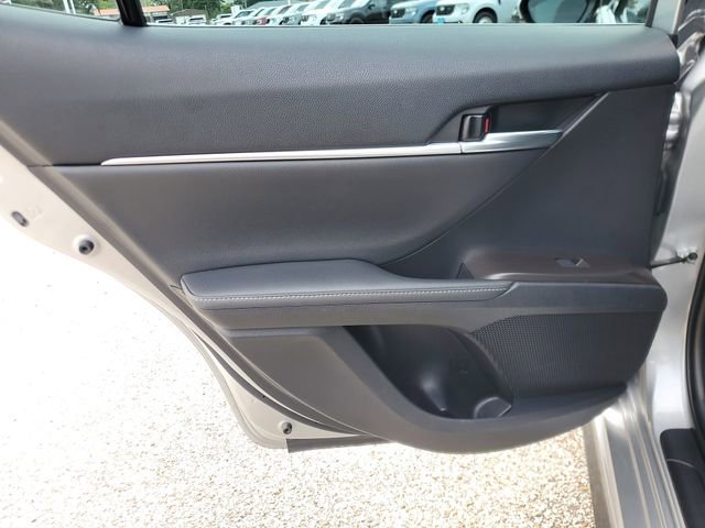 Used 2021 Toyota Camry XSE FWD image 11