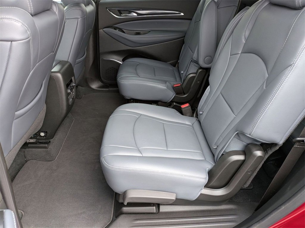 Used 2024 Buick Enclave Premium image 26