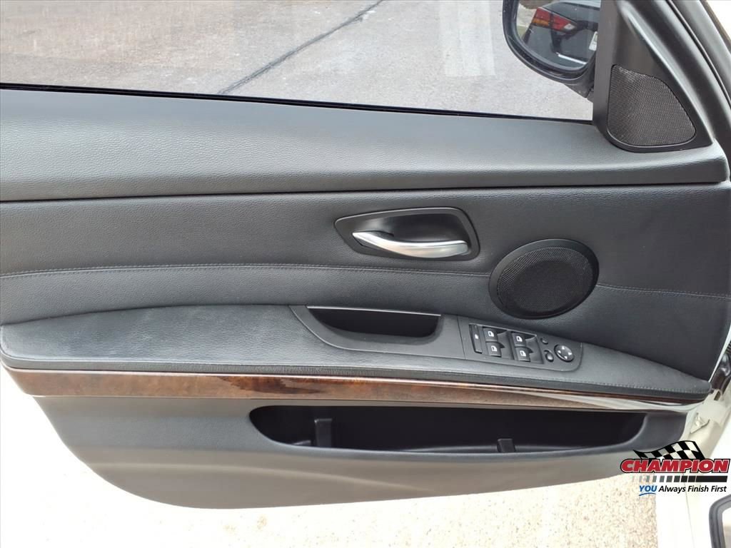 Used 2011 BMW 328i xDrive Sedan image 13